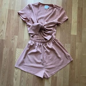 Princess Polly romper / Playsuit!
